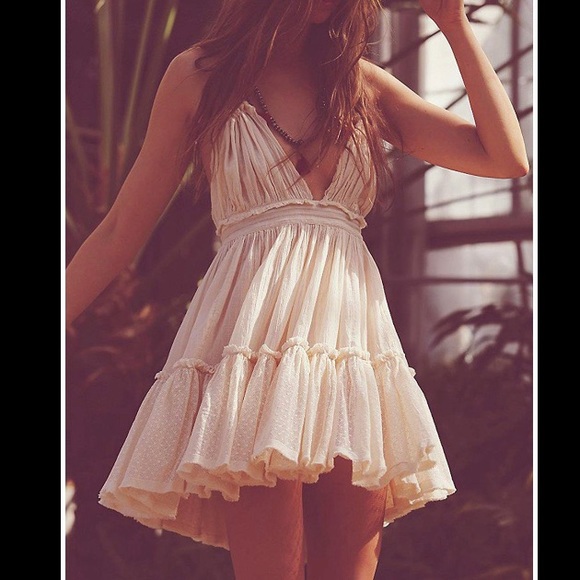 SOLD❗️Boho halter deep V neck Backless Tiered dres - Picture 2 of 8